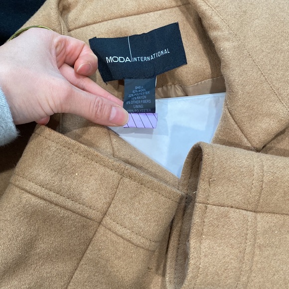 Victoria secret coat - Picture 3 of 3